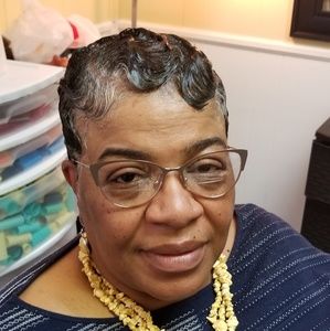 Meet your Posher, Tonya